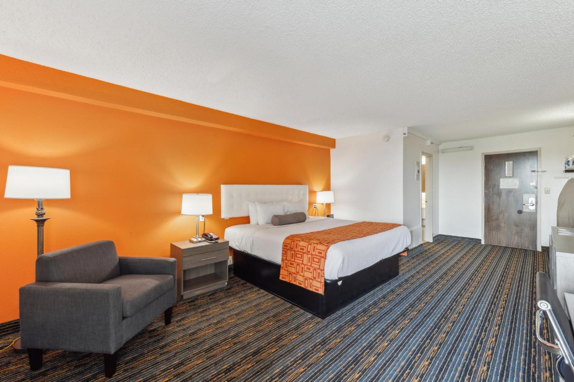 Howard Johnson By Wyndham Lexington Exterior photo